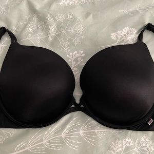 Victoria’s Secret Very Sexy Push Up Bra